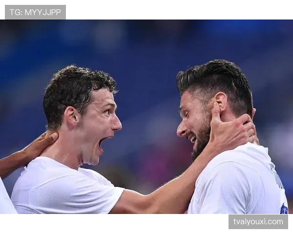 吉鲁与本泽马：支点中锋与体系游弋者的终结逻辑分野